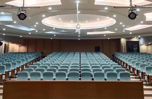中行校報告廳家具
